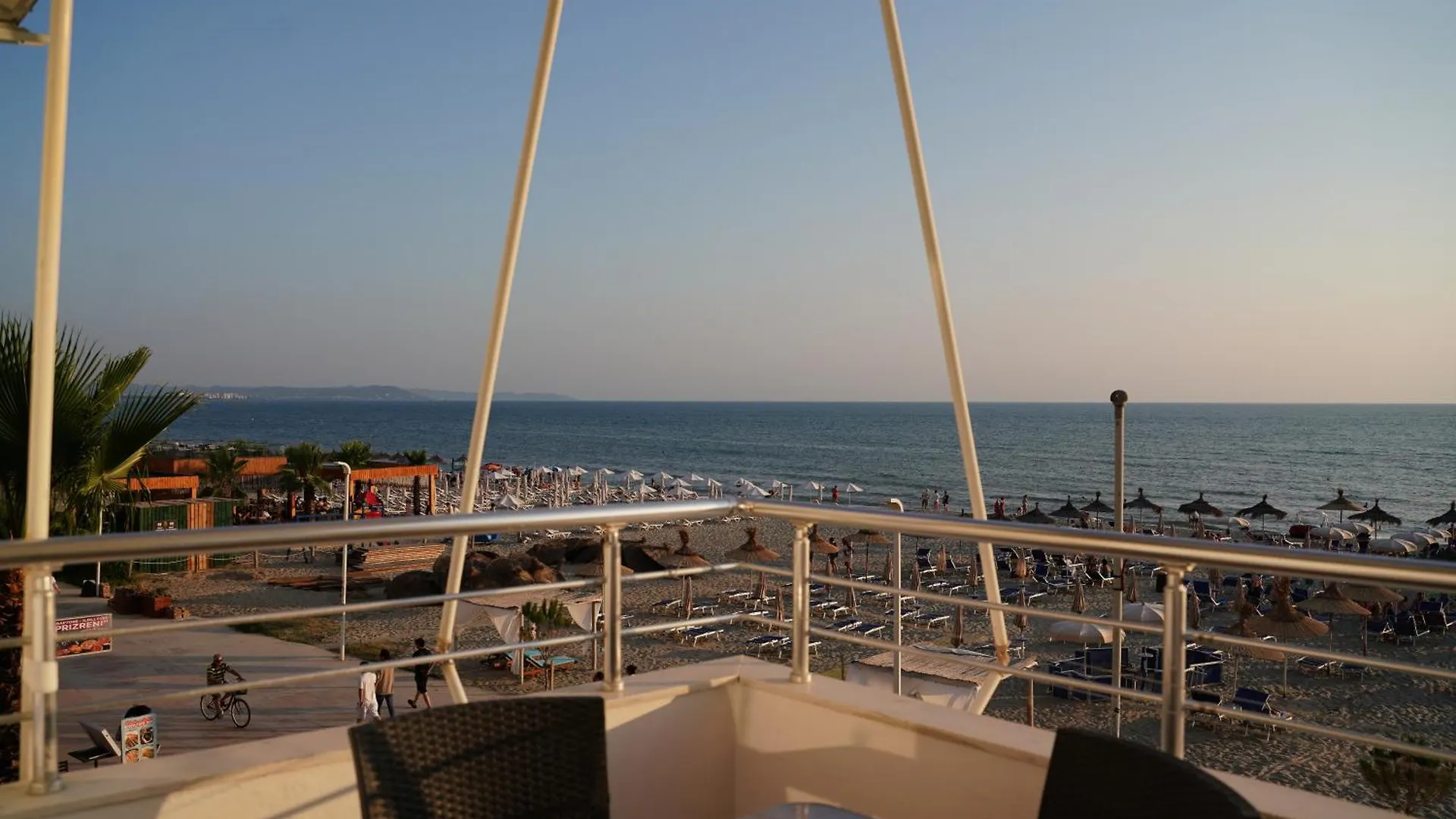 Apartments By Diamar contacts
